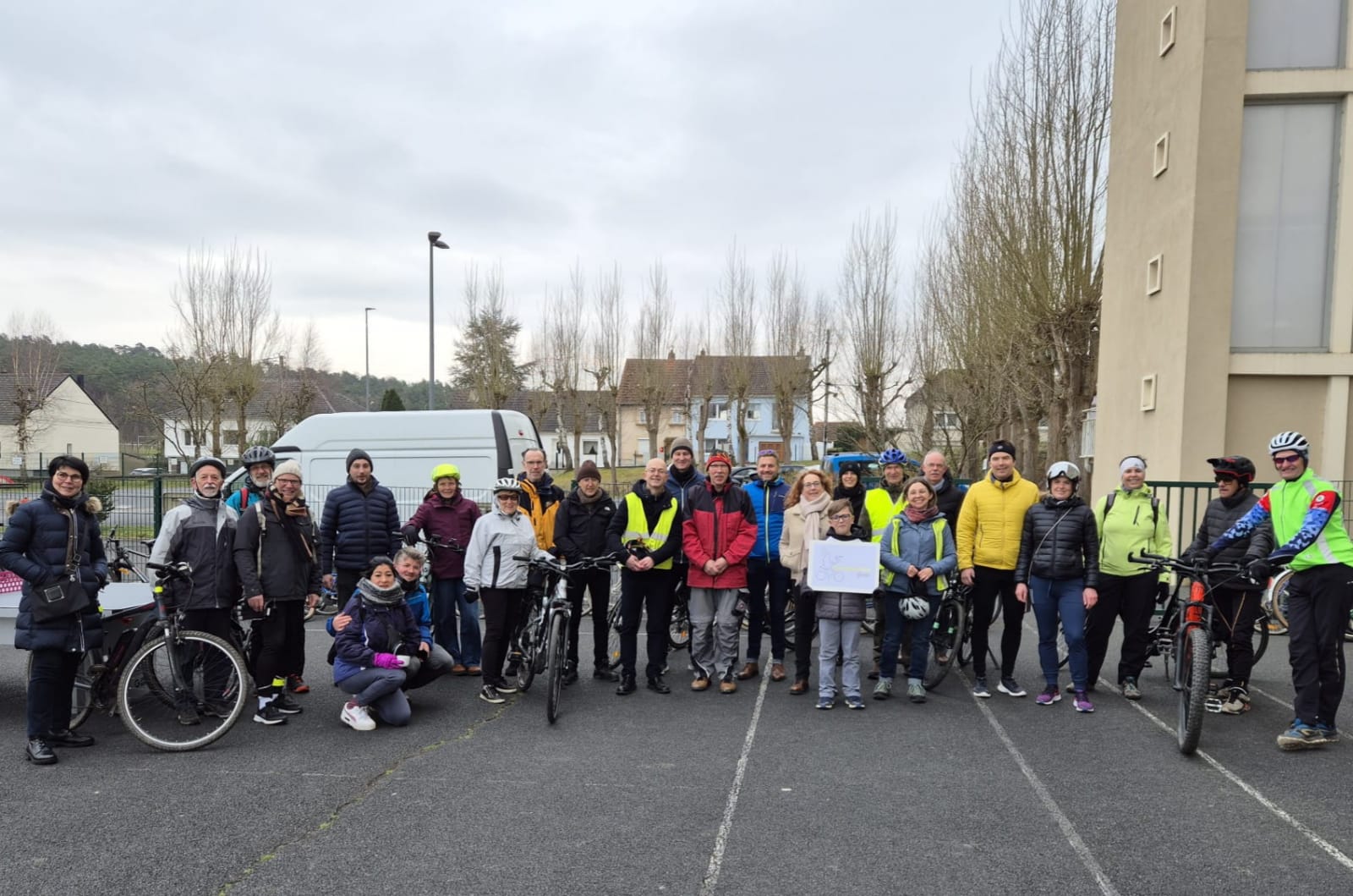 Lire la suite à propos de l’article Rassemblement CASC à vélo : Sécurité, Mobilité Active et Solidarité à Neufgrange